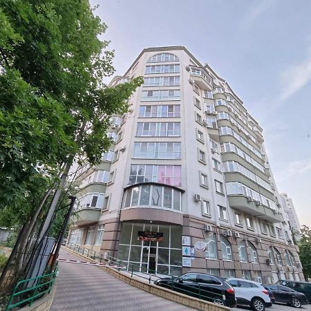 Elegance Apartment Chisinau Center Close To Stefan Cel Mare Εξωτερικό φωτογραφία